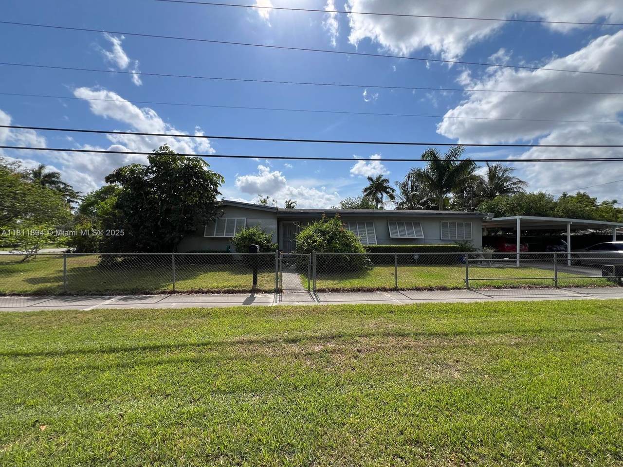 900 14th Ave - Photo 1