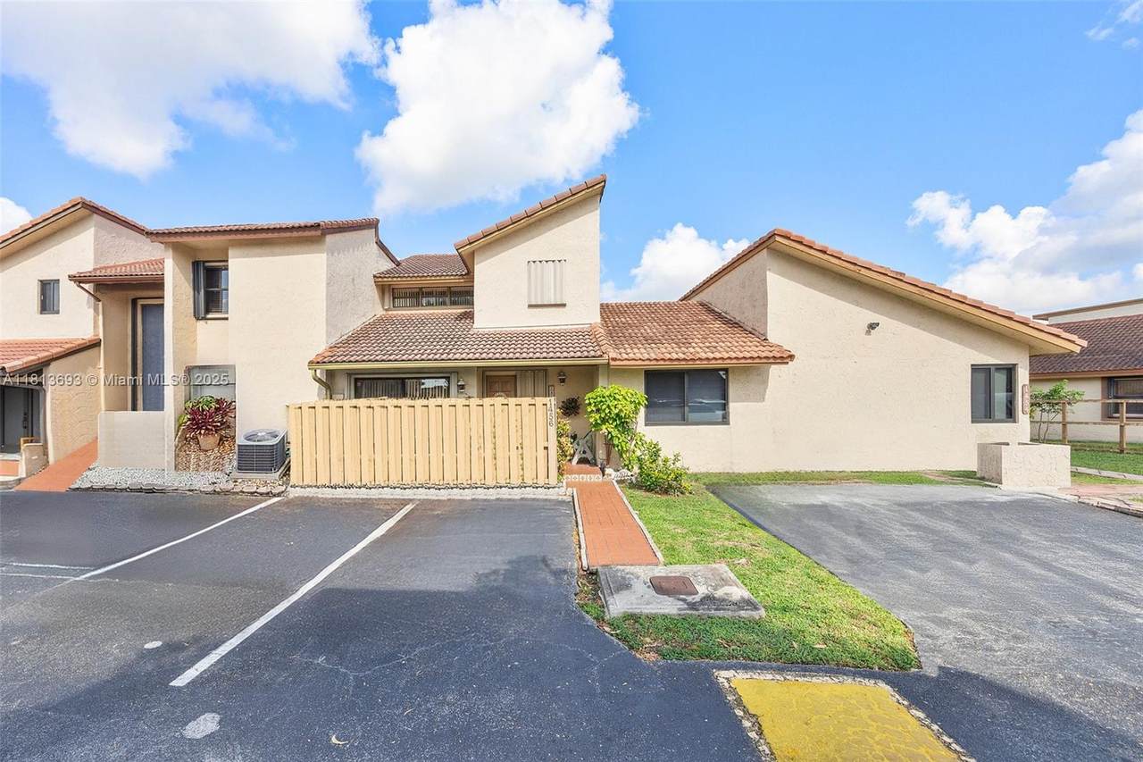 1456 134th Pl - Photo 1