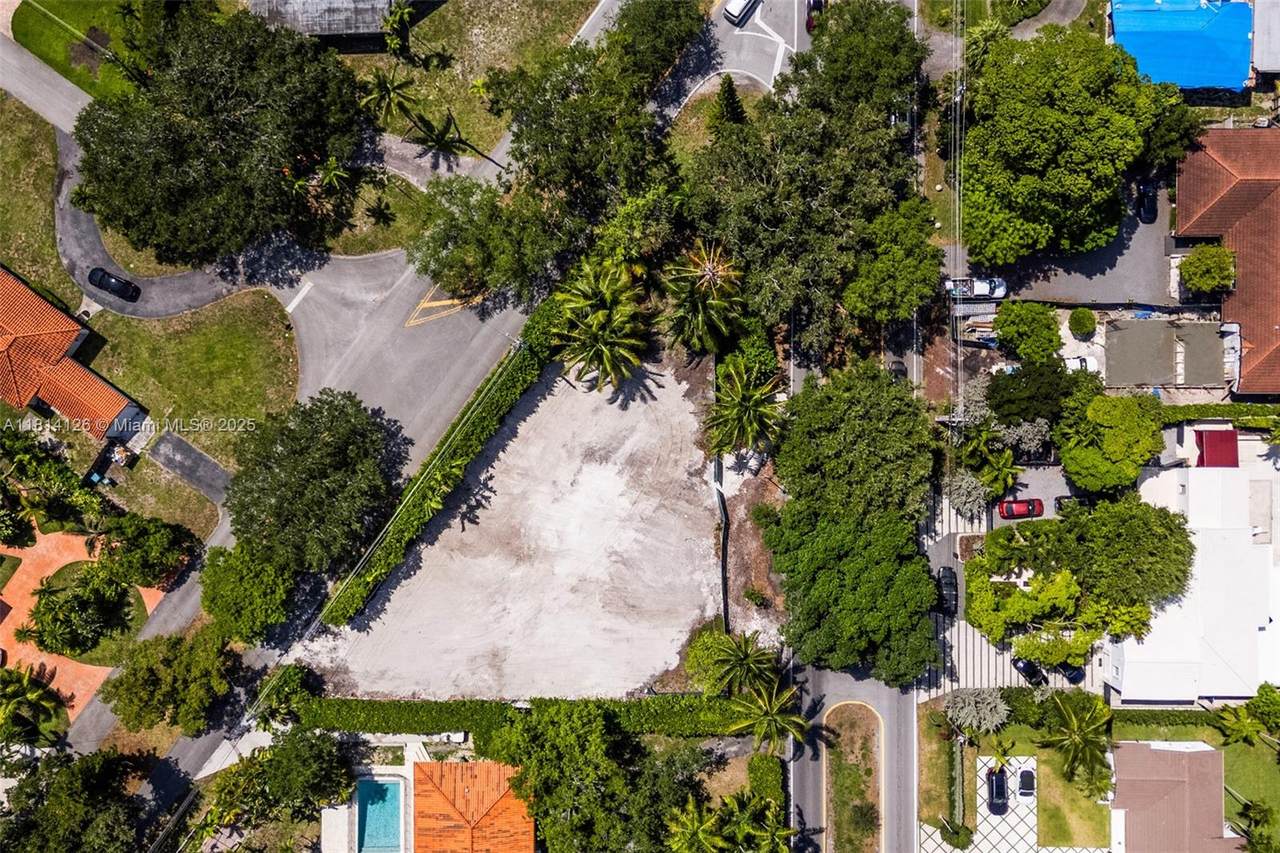 https://bt-photos.global.ssl.fastly.net/miami/1280_boomver_1_A11814126-2.jpg