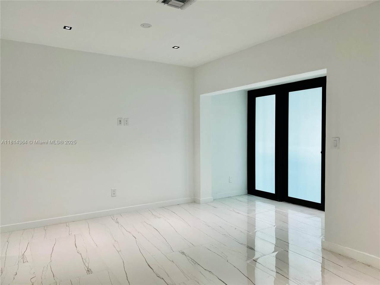 1155 102nd St - Photo 1