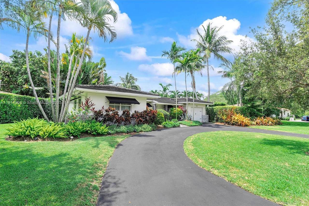 700 Vilabella Ave - Photo 1