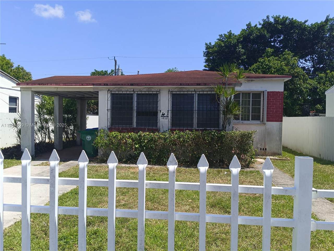 1828 58th St - Photo 1