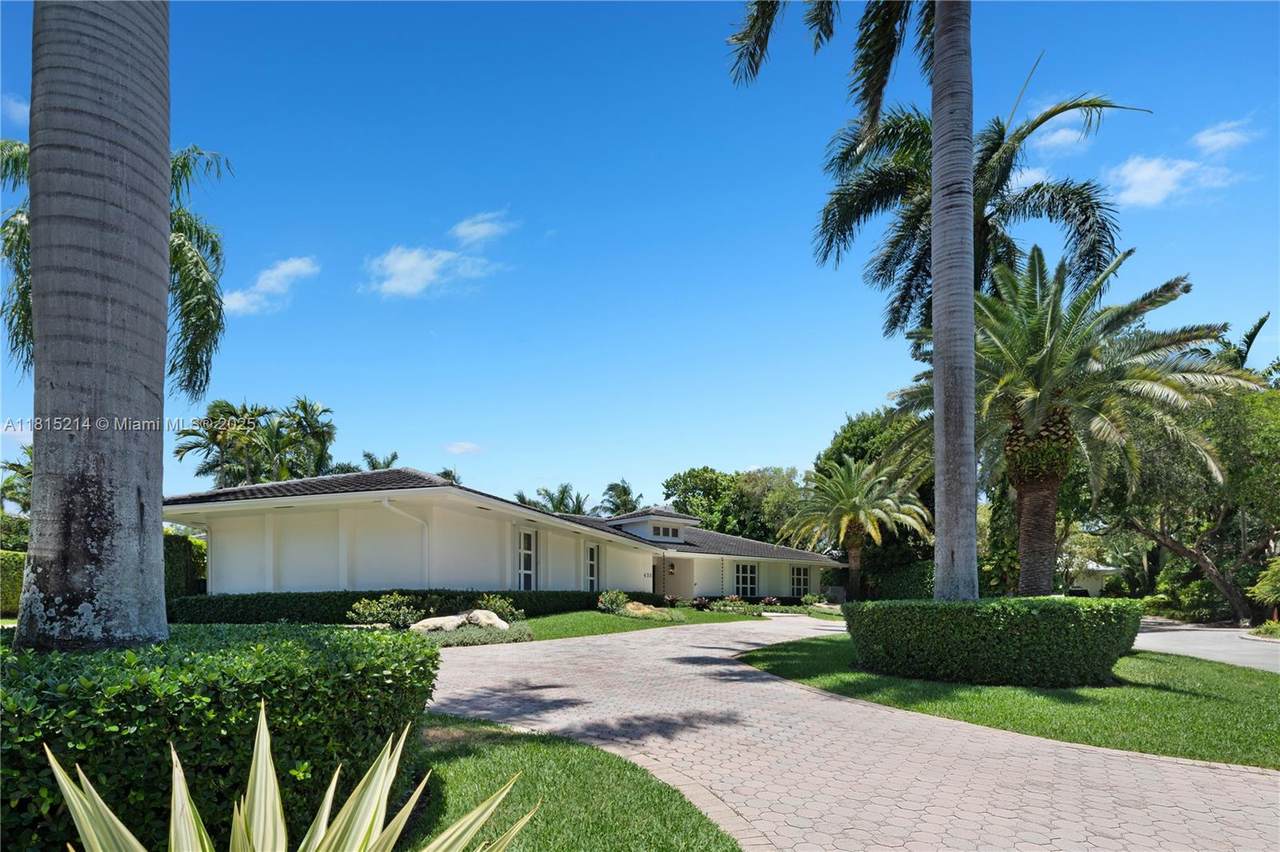 435 Marquesa Dr - Photo 1