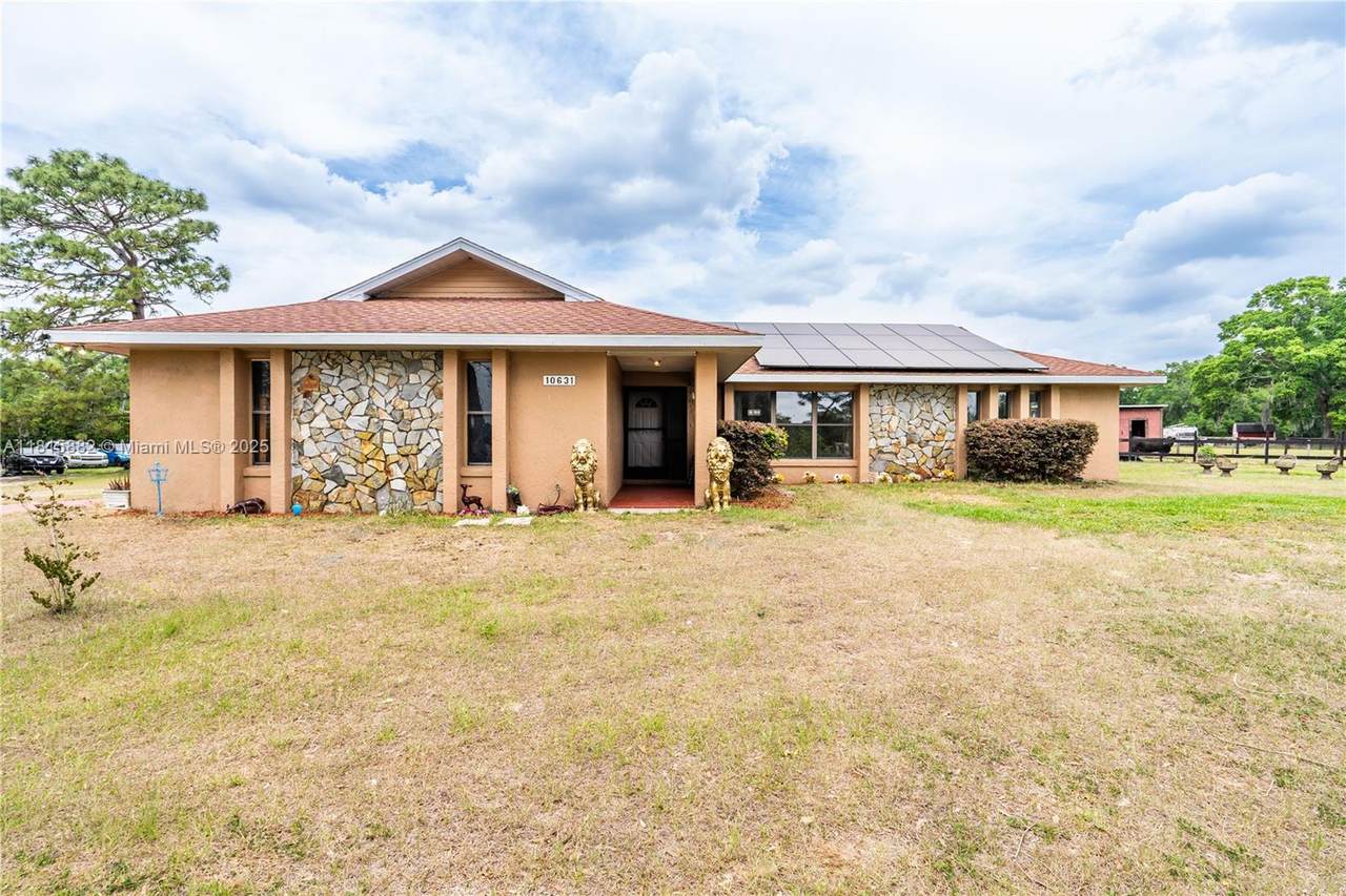 10631 Hwy 40 - Photo 1