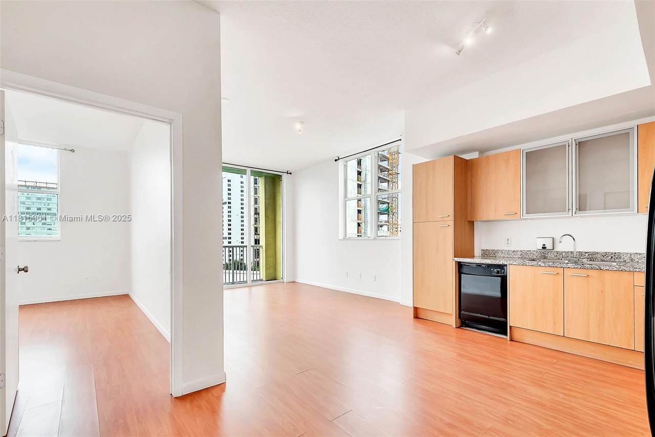 1350 8th Ct - Photo 1