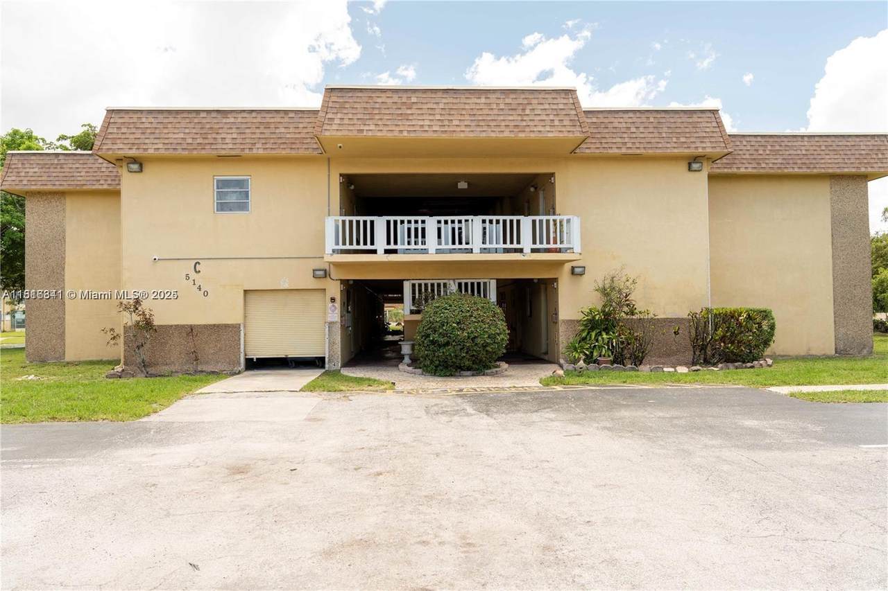 5140 40th Ave - Photo 1