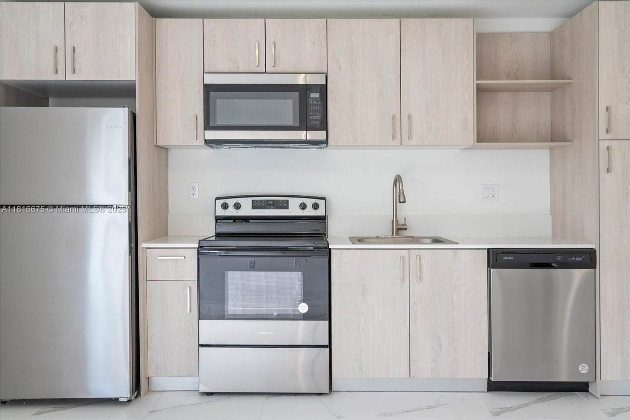 420 7th Ave - Photo 1