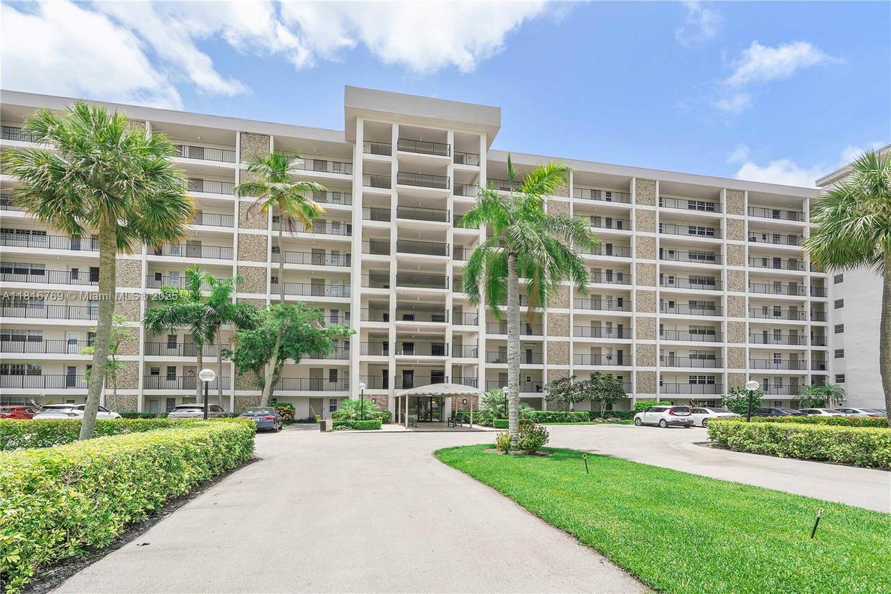 3150 Palm Aire Dr - Photo 1