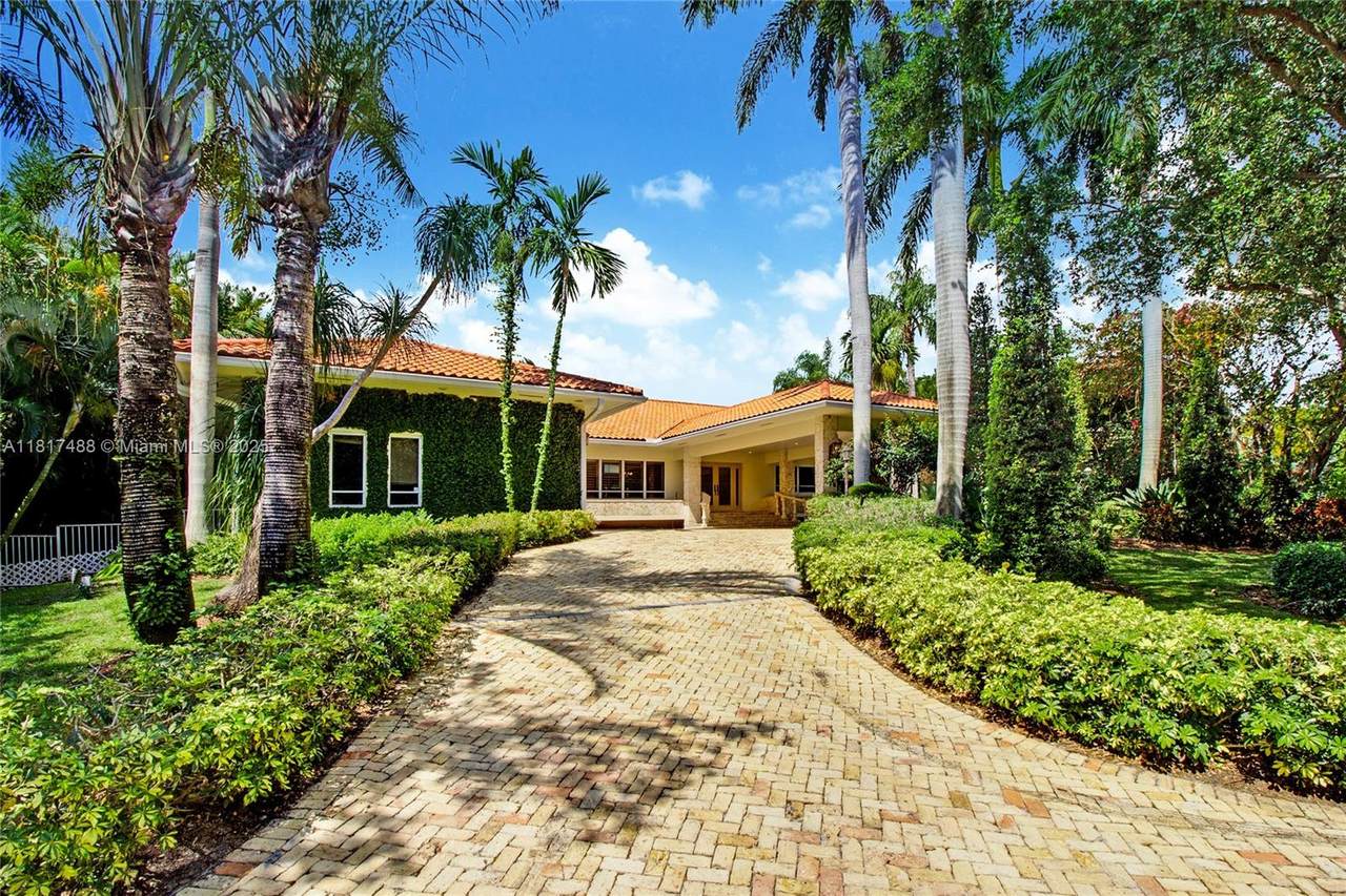 236 Costanera Rd - Photo 1