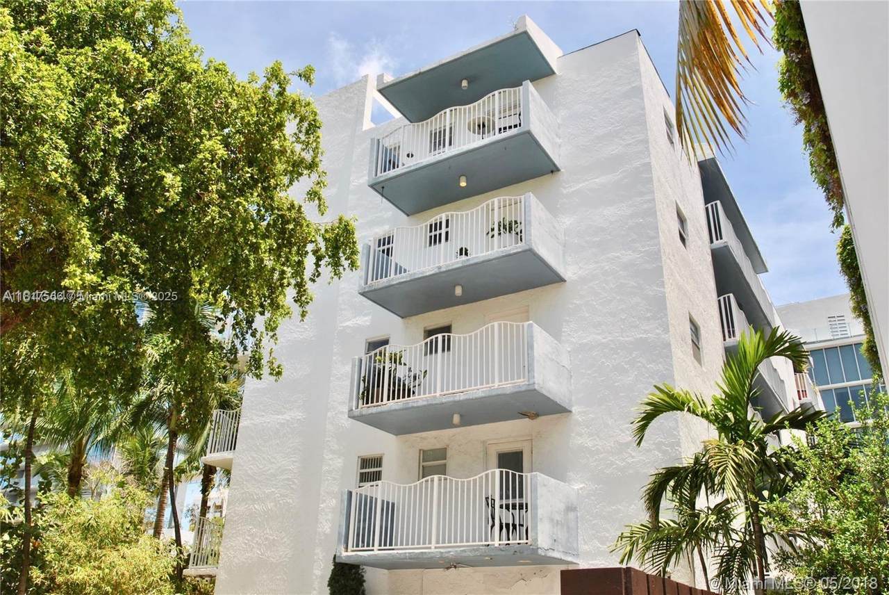 61 Collins - Photo 1