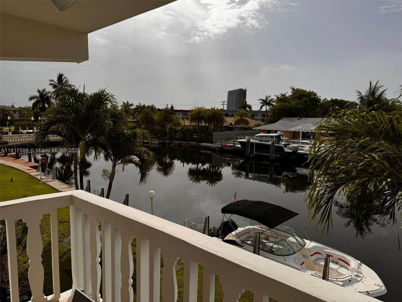 470 Paradise Isle Blvd - Photo 1