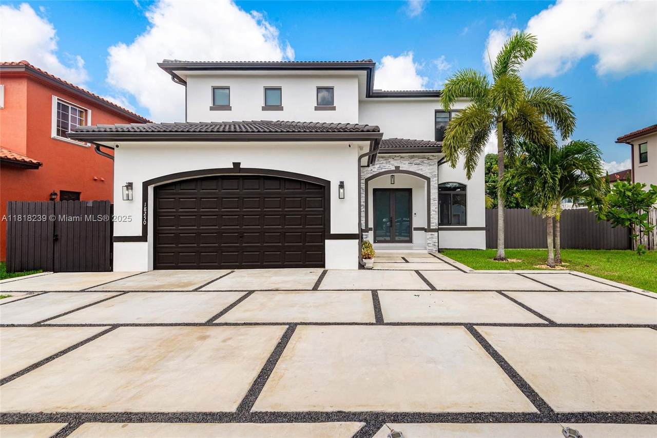 18250 152nd Ave - Photo 1