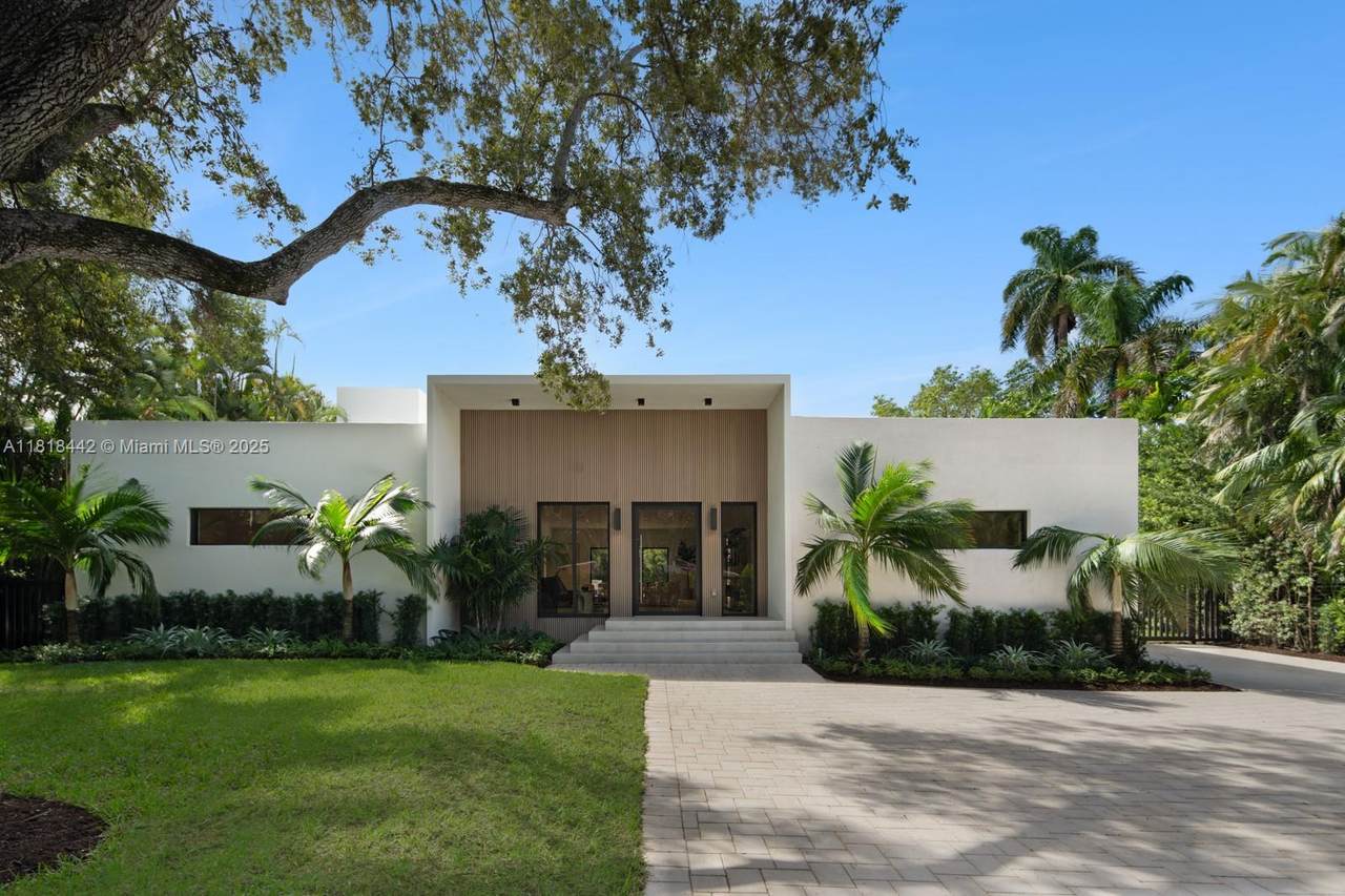 11150 Griffing Blvd - Photo 1