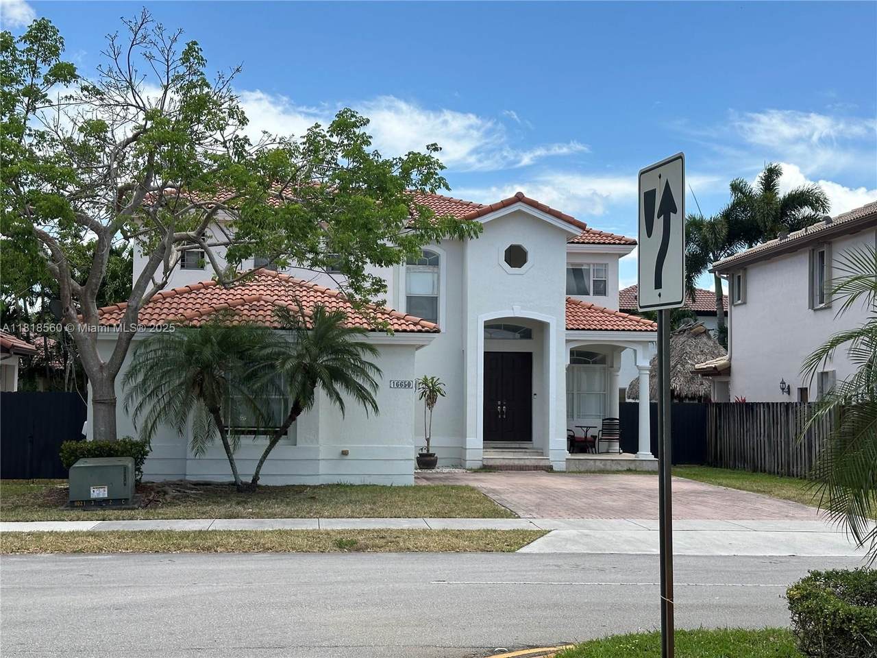 16650 61st Ln - Photo 1