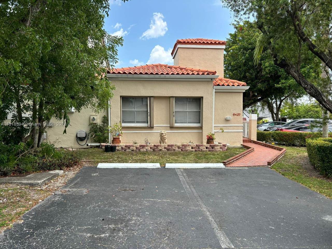 6427 132nd Ct Cir - Photo 1