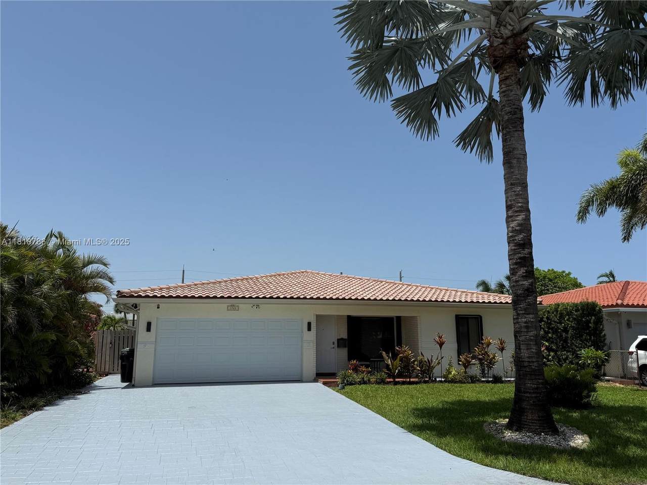 1721 48th Ct - Photo 1