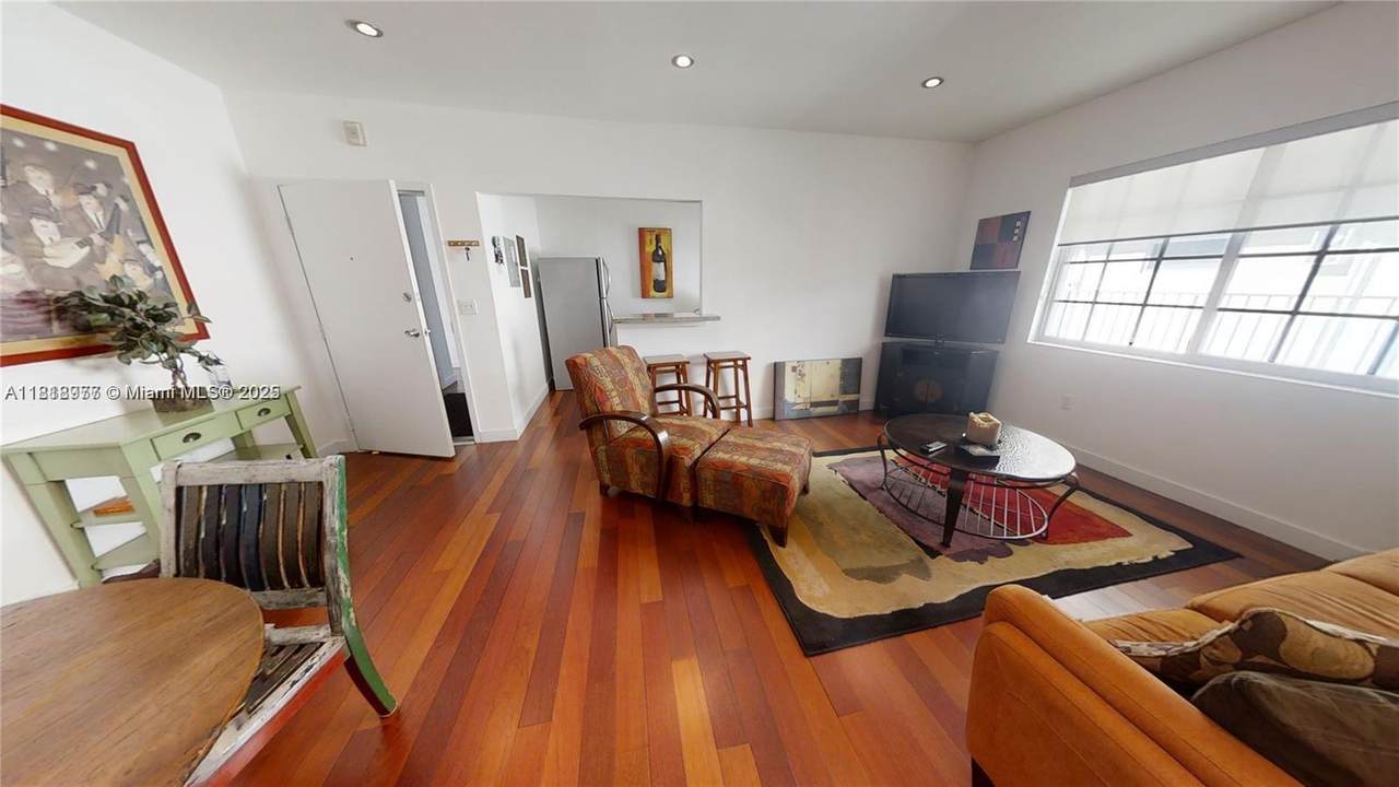 815 Euclid Ave - Photo 1