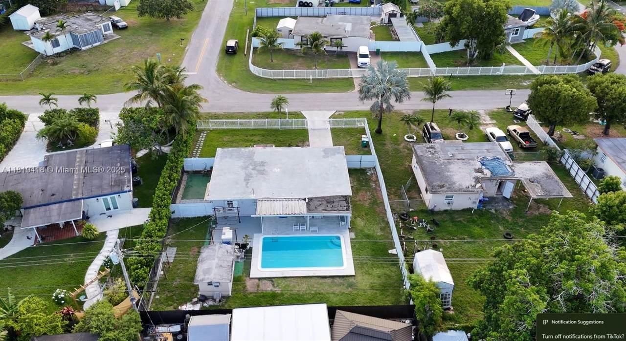 https://bt-photos.global.ssl.fastly.net/miami/1280_boomver_1_A11819418-2.jpg