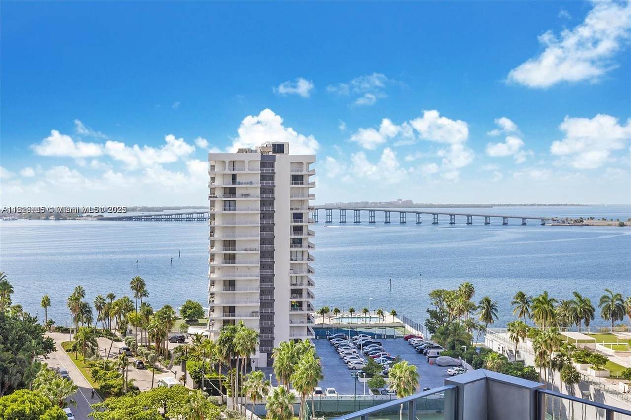 1451 Brickell Ave - Photo 1