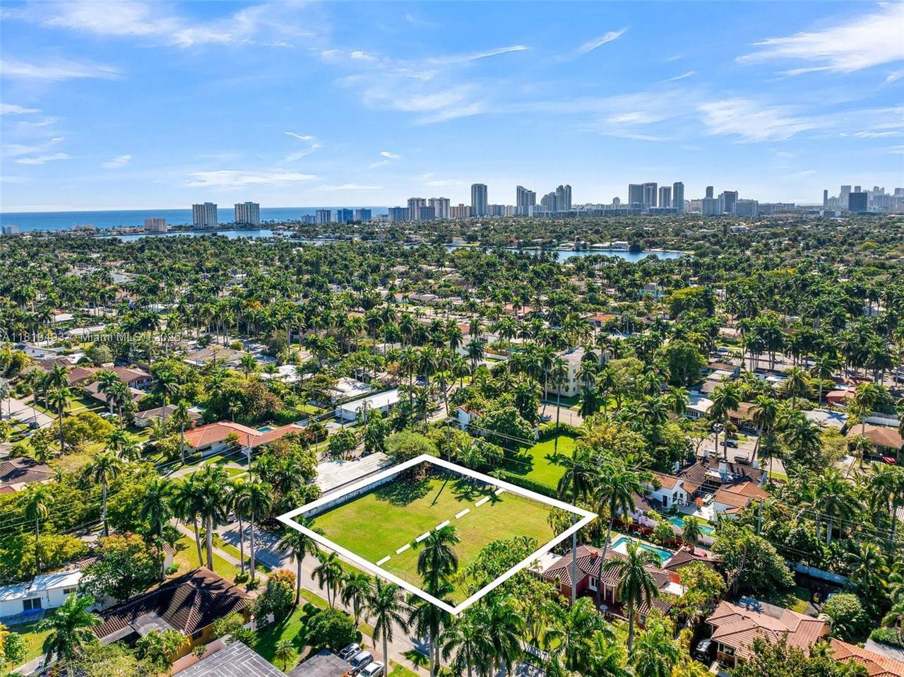 https://bt-photos.global.ssl.fastly.net/miami/1280_boomver_1_A11819493-2.jpg