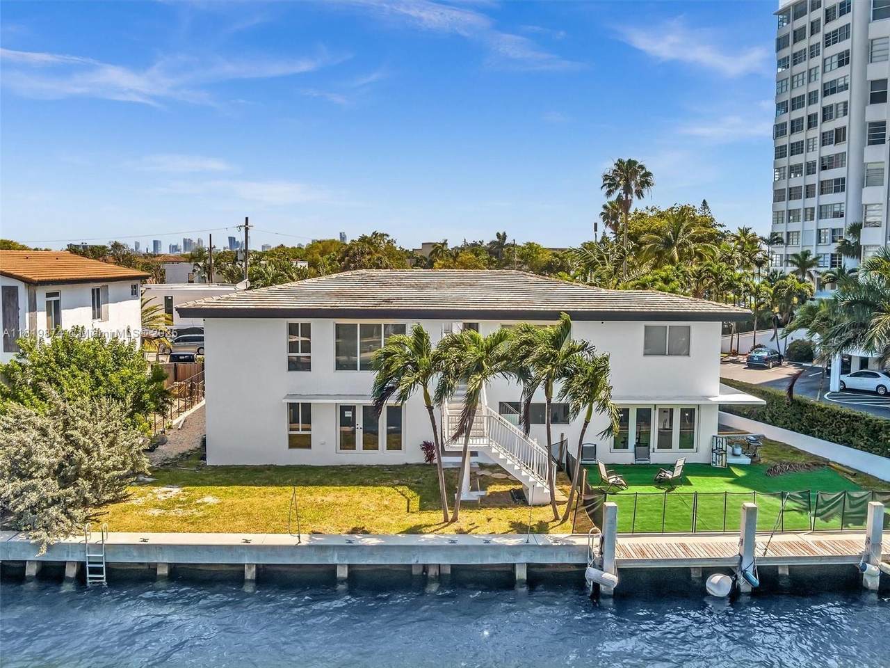 11900 Bayshore Dr - Photo 1