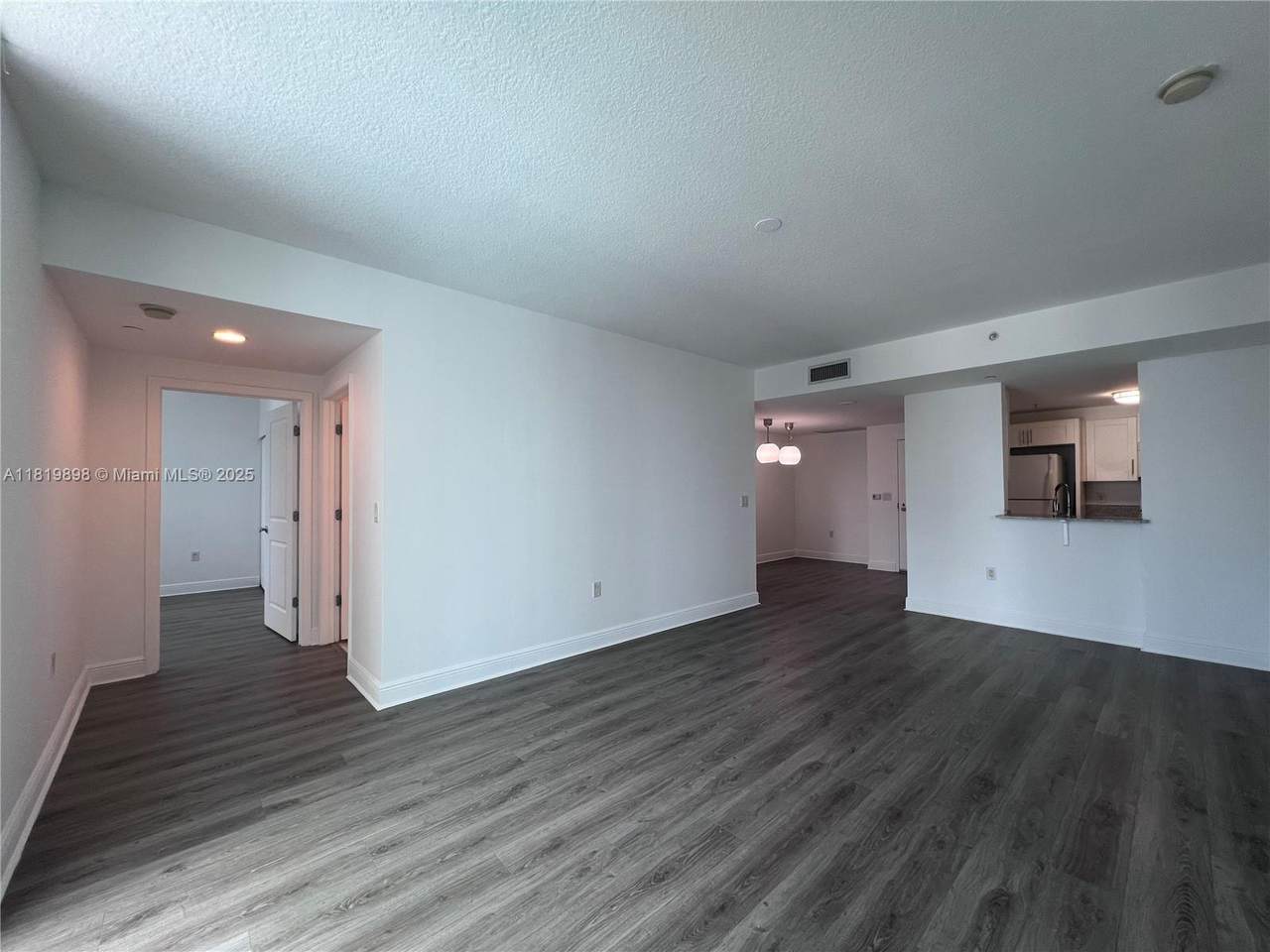 1250 Miami Ave - Photo 1