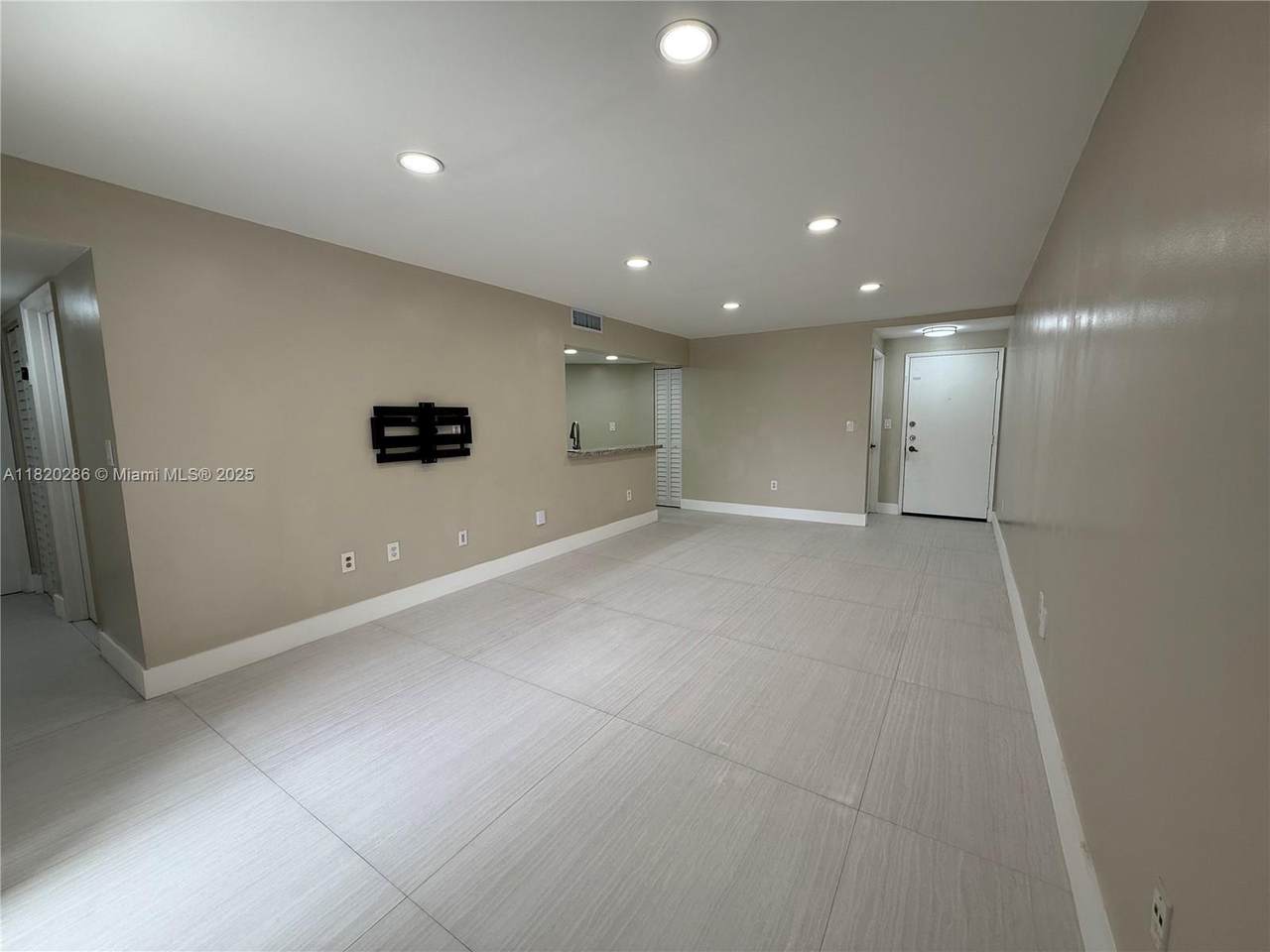 9405 Fontainebleau Blvd - Photo 1