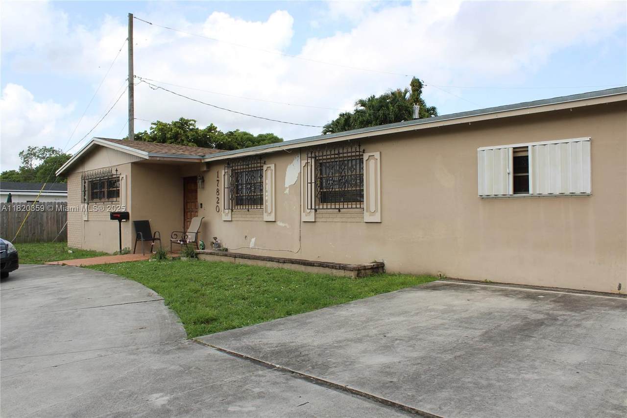 17820 82nd Ave - Photo 1
