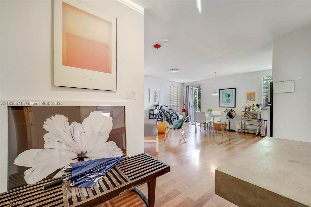 420 15th St - Photo 1