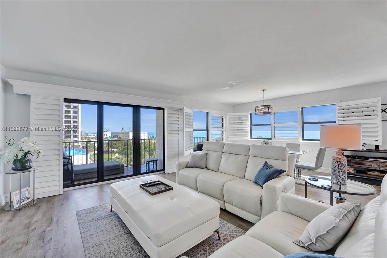 1201 Ocean Dr - Photo 1