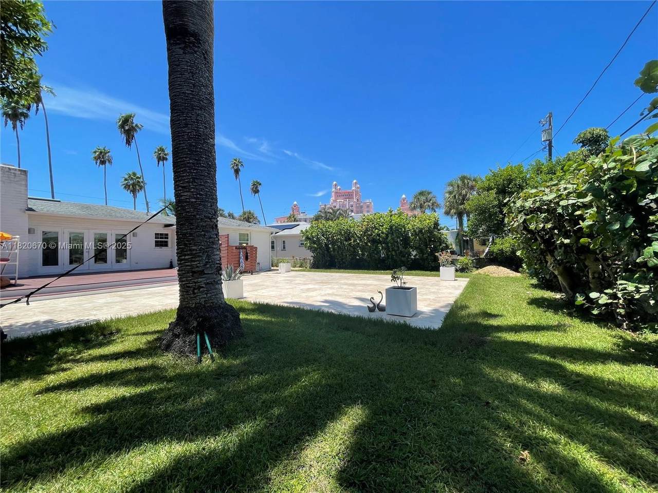 3411 De Bazan Ave - Photo 1