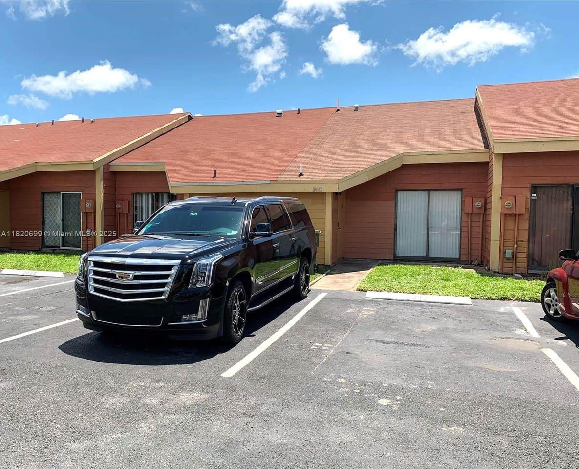 2442 55th Ter - Photo 1