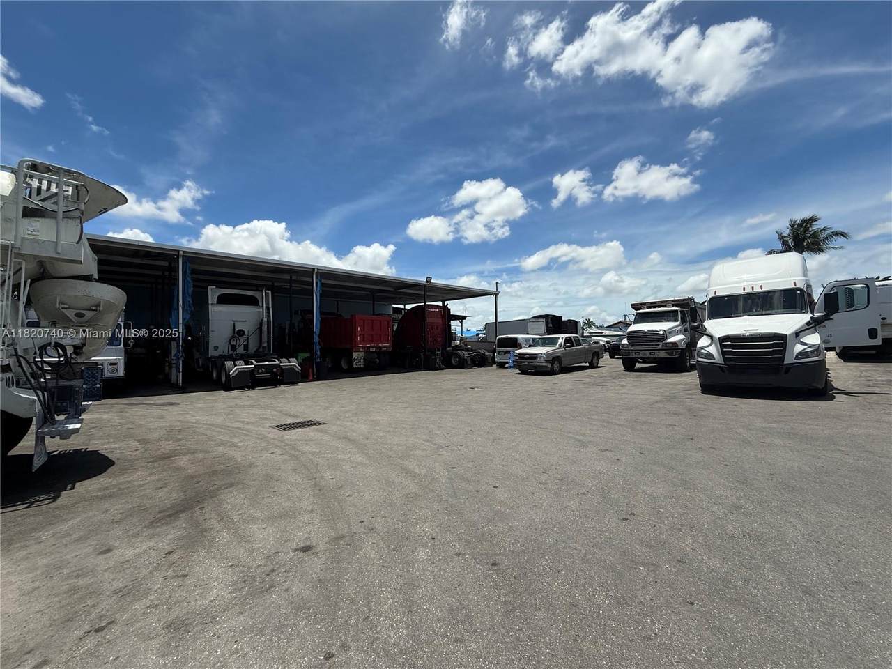 9008 119th St Suite D - Photo 1