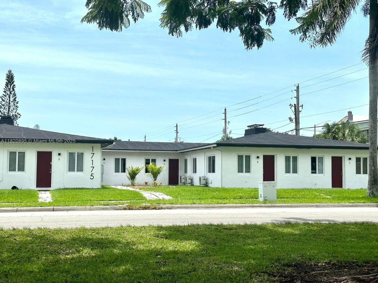 17175 Ne 19th Ave - Photo 1