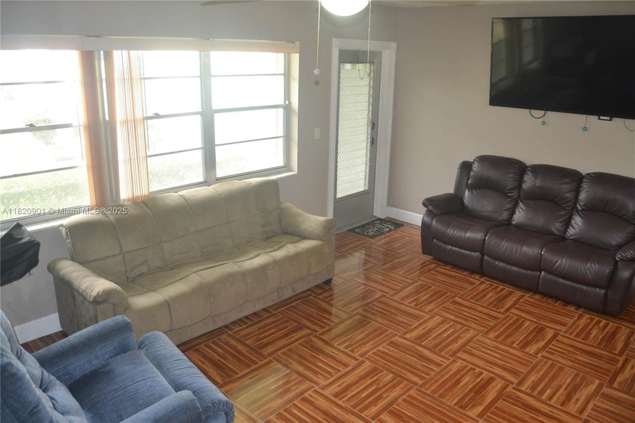 https://bt-photos.global.ssl.fastly.net/miami/1280_boomver_1_A11820901-2.jpg