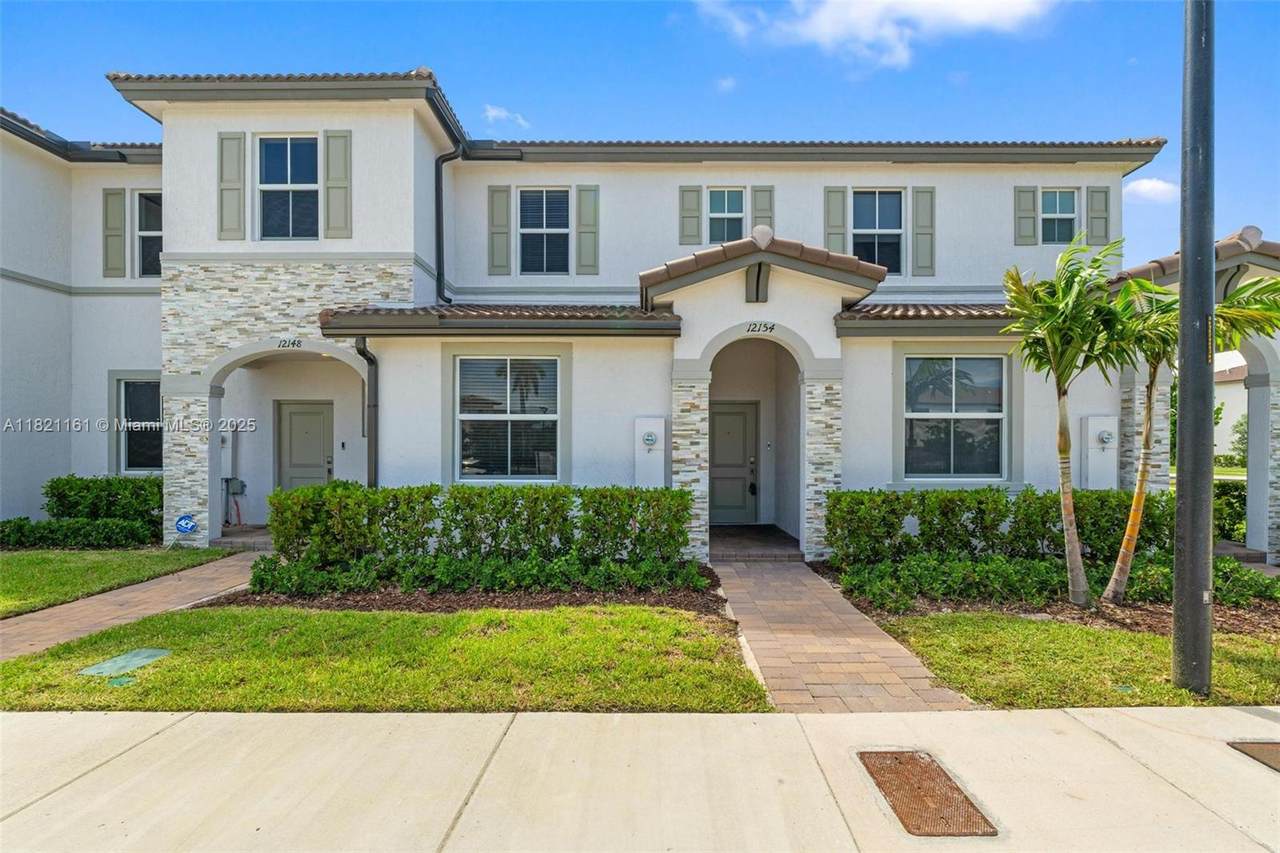 12154 24th Ct - Photo 1