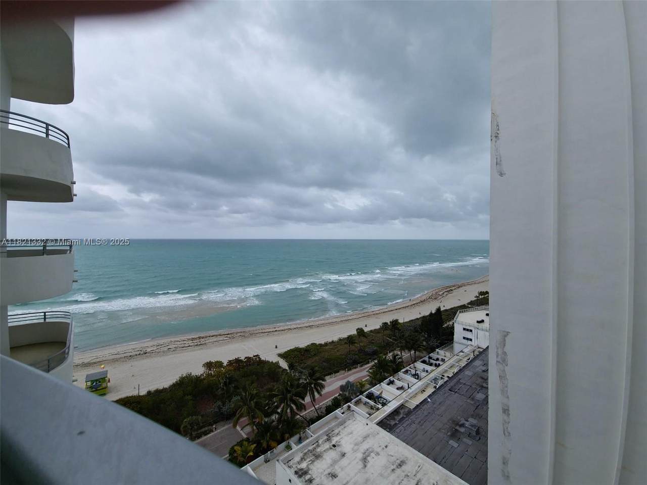 5555 Collins Ave - Photo 1