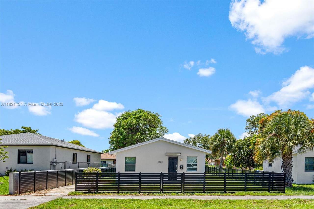1001 4th Ave - Photo 1