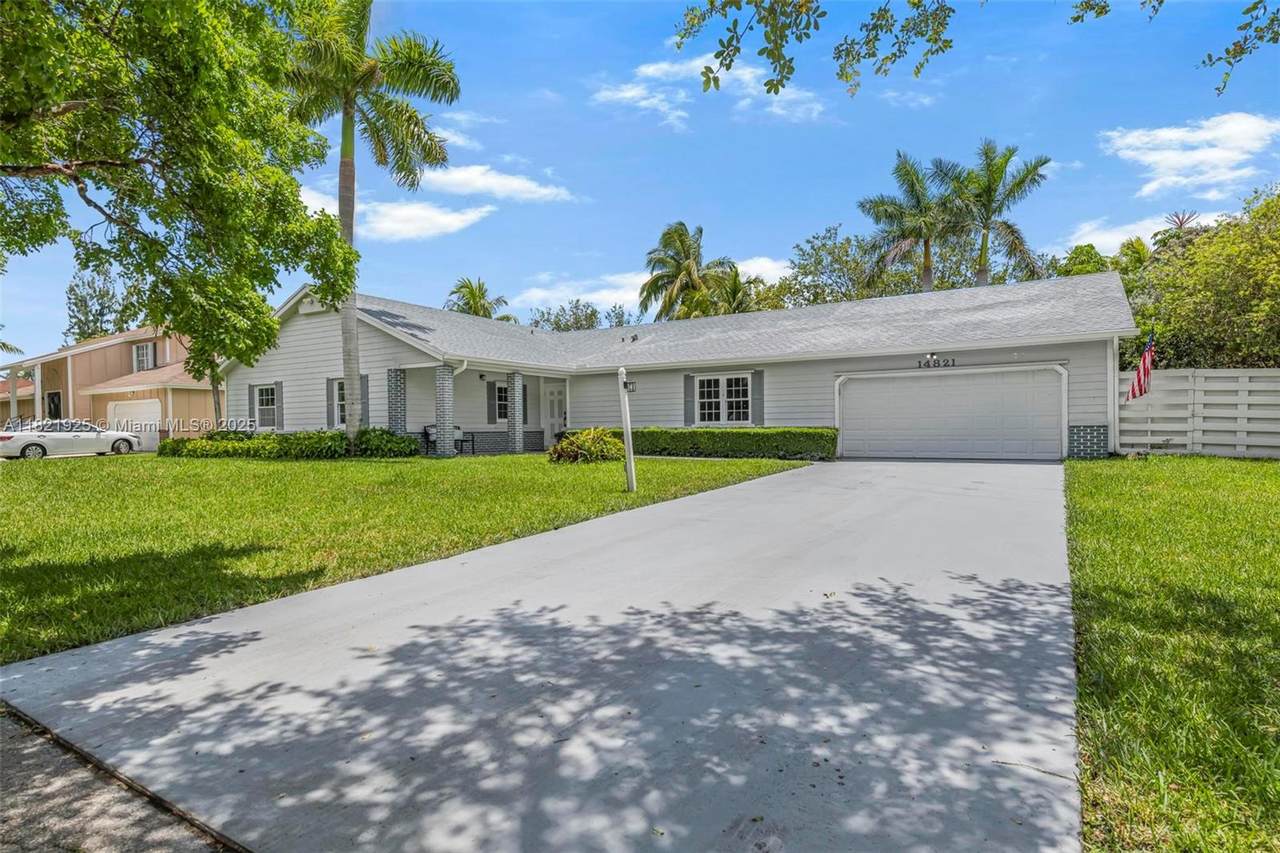 14821 148th St Cir - Photo 1