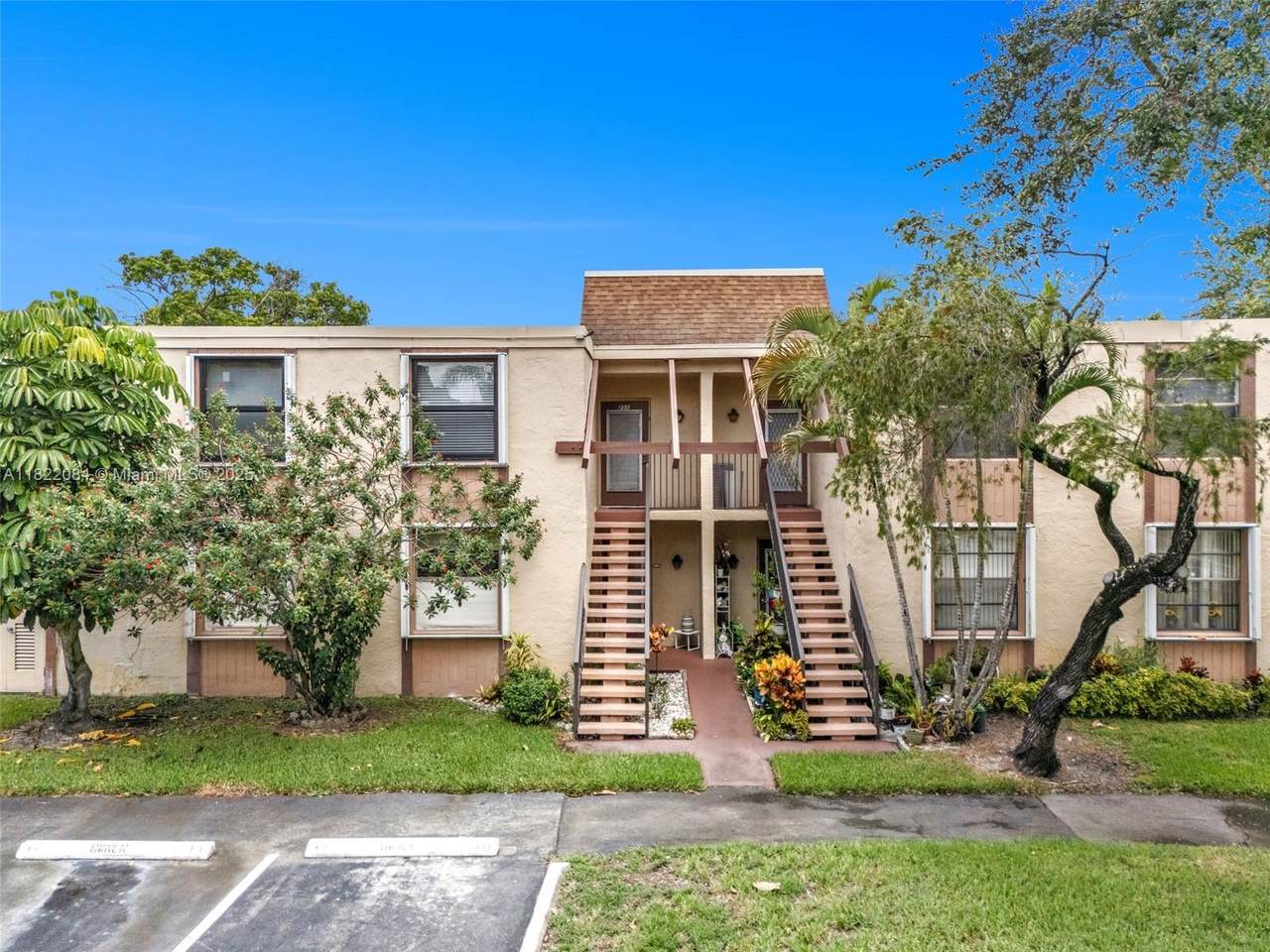 https://bt-photos.global.ssl.fastly.net/miami/1280_boomver_1_A11822084-2.jpg