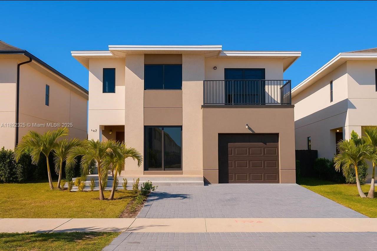 171 13th Pl - Photo 1