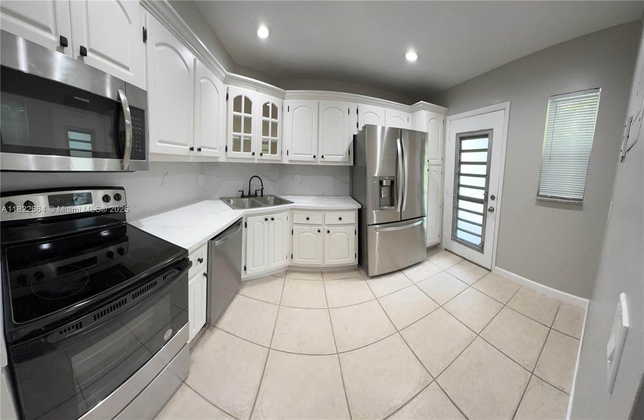 3360 Spanish Moss Ter - Photo 1