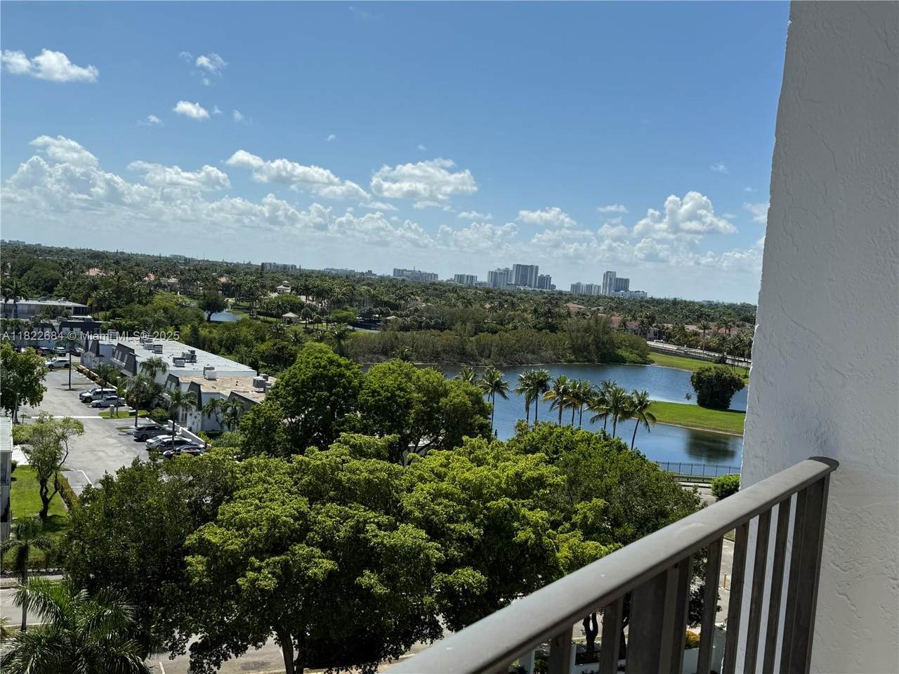 https://bt-photos.global.ssl.fastly.net/miami/1280_boomver_1_A11822684-2.jpg