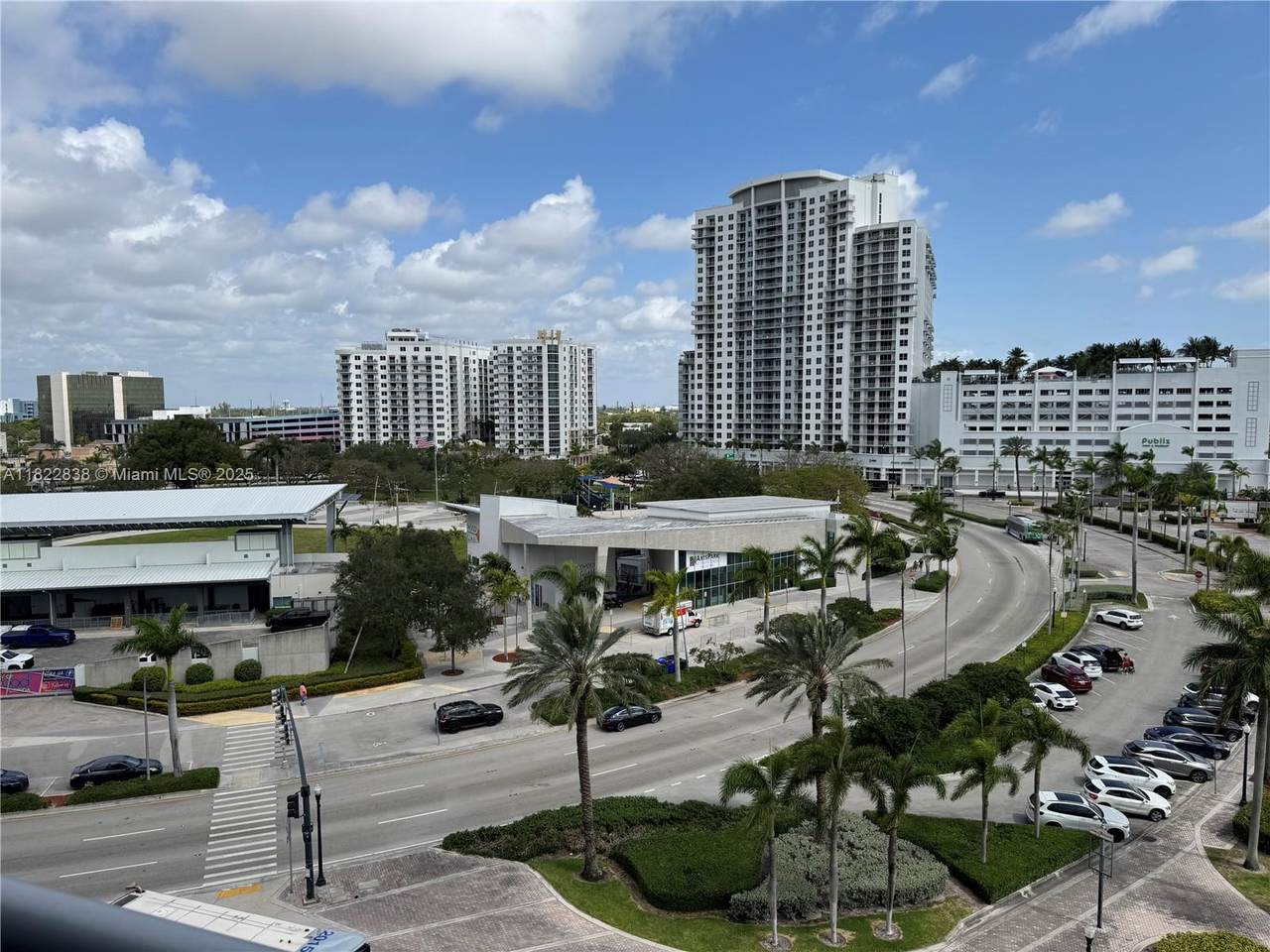 1720 Harrison St - Photo 1