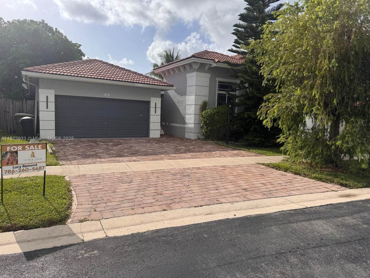 1281 41st Pl - Photo 1