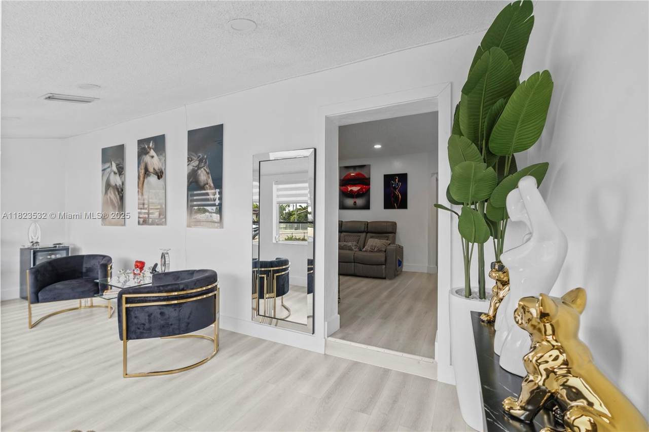 6474 Palm Ave - Photo 1