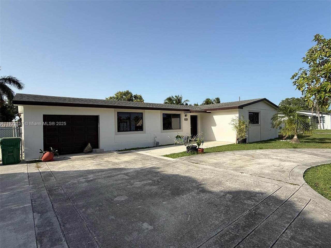 16221 283rd St - Photo 1