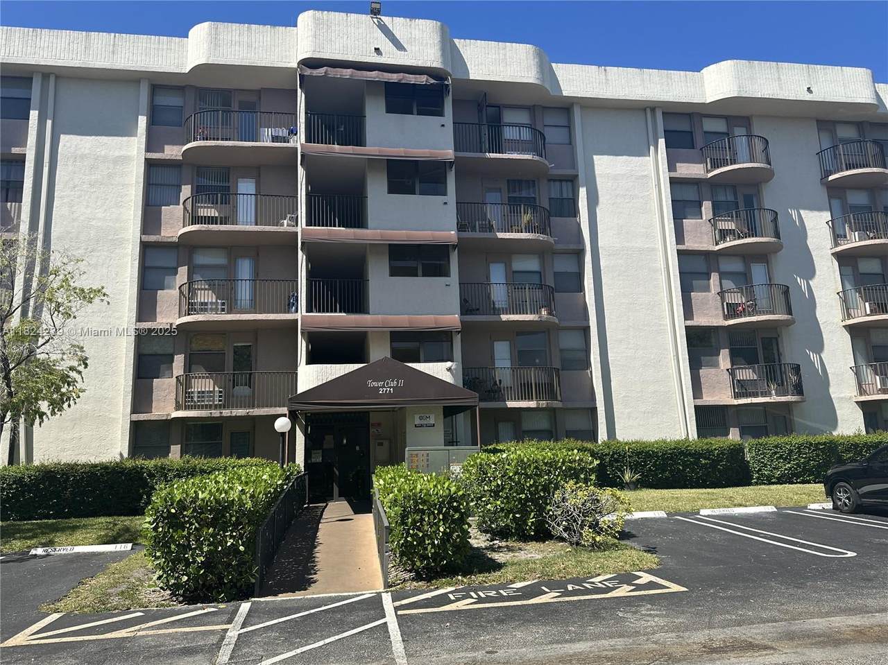 2771 Riverside Dr - Photo 1