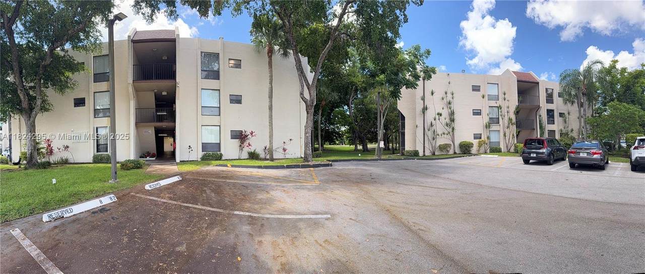 7750 Mcnab Rd - Photo 1