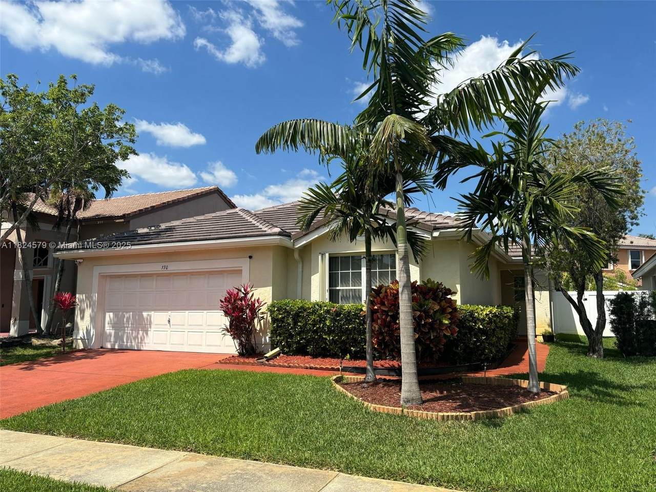 530 182nd Way - Photo 1